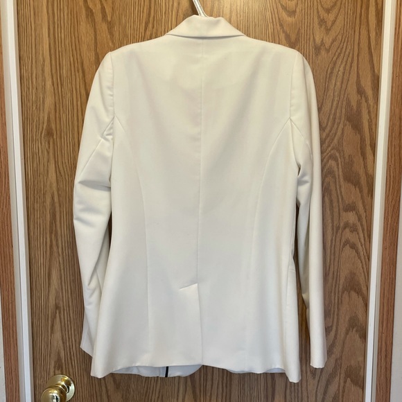 Reitmans White Blazer size 3 - Picture 3 of 8